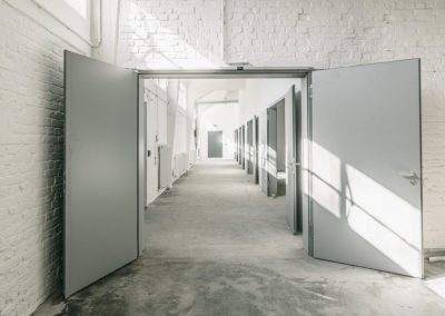 Corridor to Meeting 1 + 2
